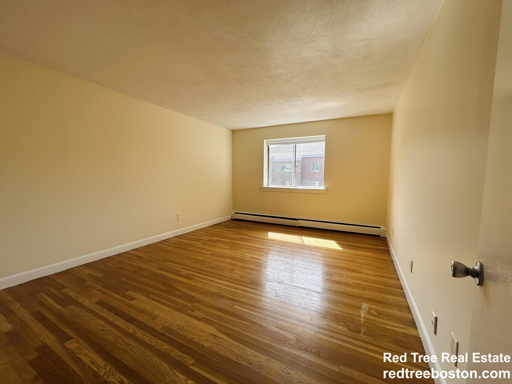 84 Gardner St, Allston