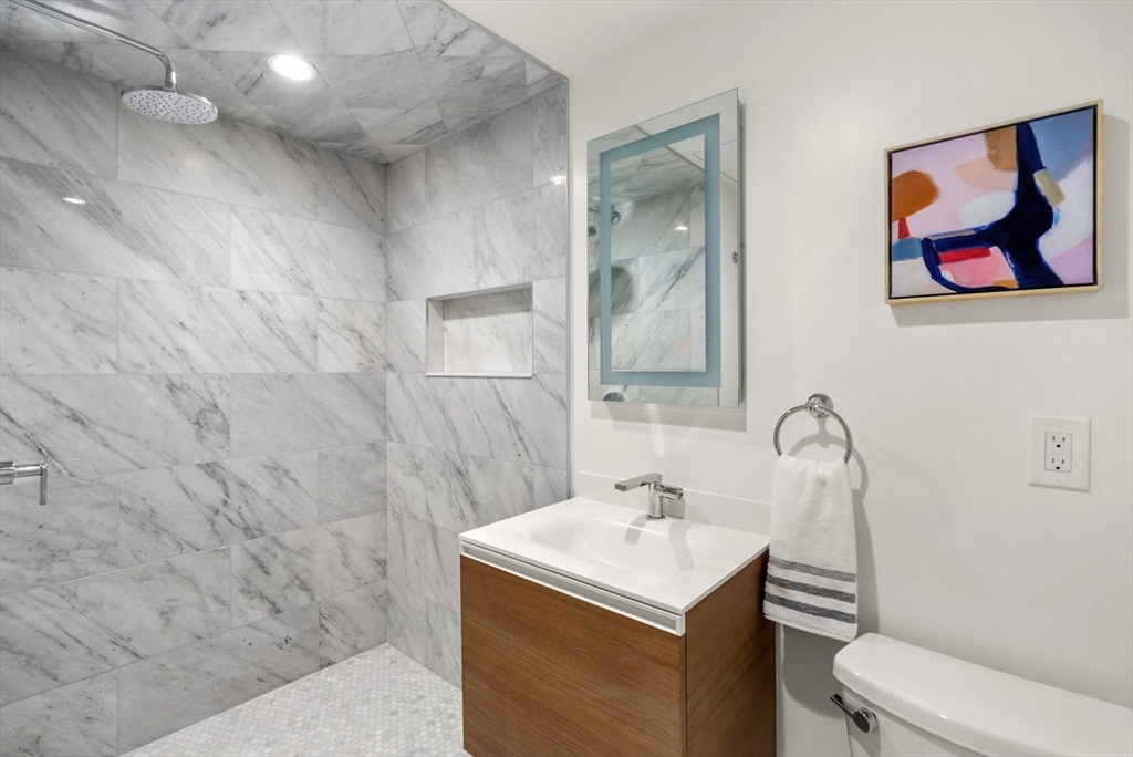 112 Myrtle, Beacon Hill