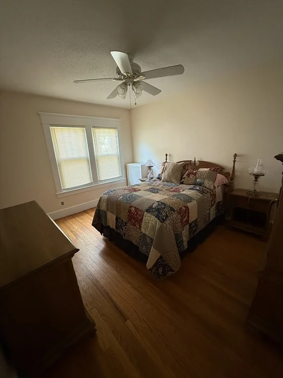 1859 Northampton St, Holyoke