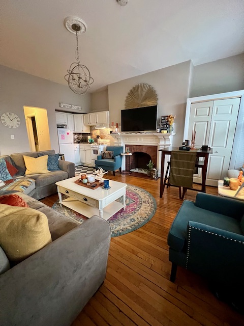 291 Commonwealth Ave, Back Bay