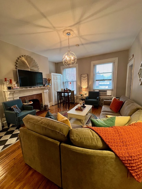 291 Commonwealth Ave, Back Bay