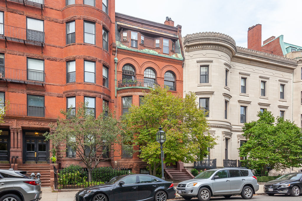 1 bed, 1 bath apartment for rent at 291 Commonwealth Ave Unit 7, Back Bay — photo 2 of 13