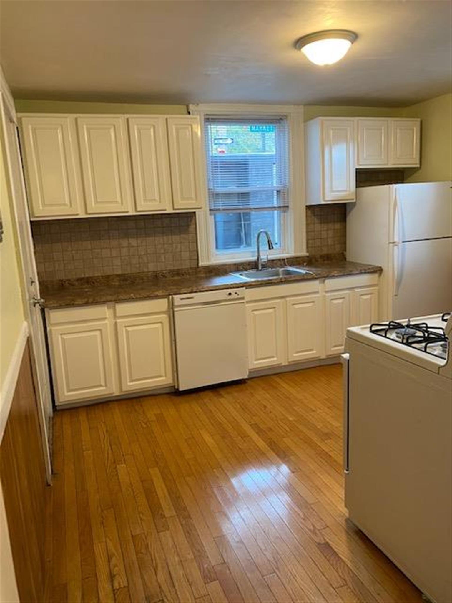 1 bed, 1 bath apartment for rent at 223 Broadway Unit 7, Kendall Square
