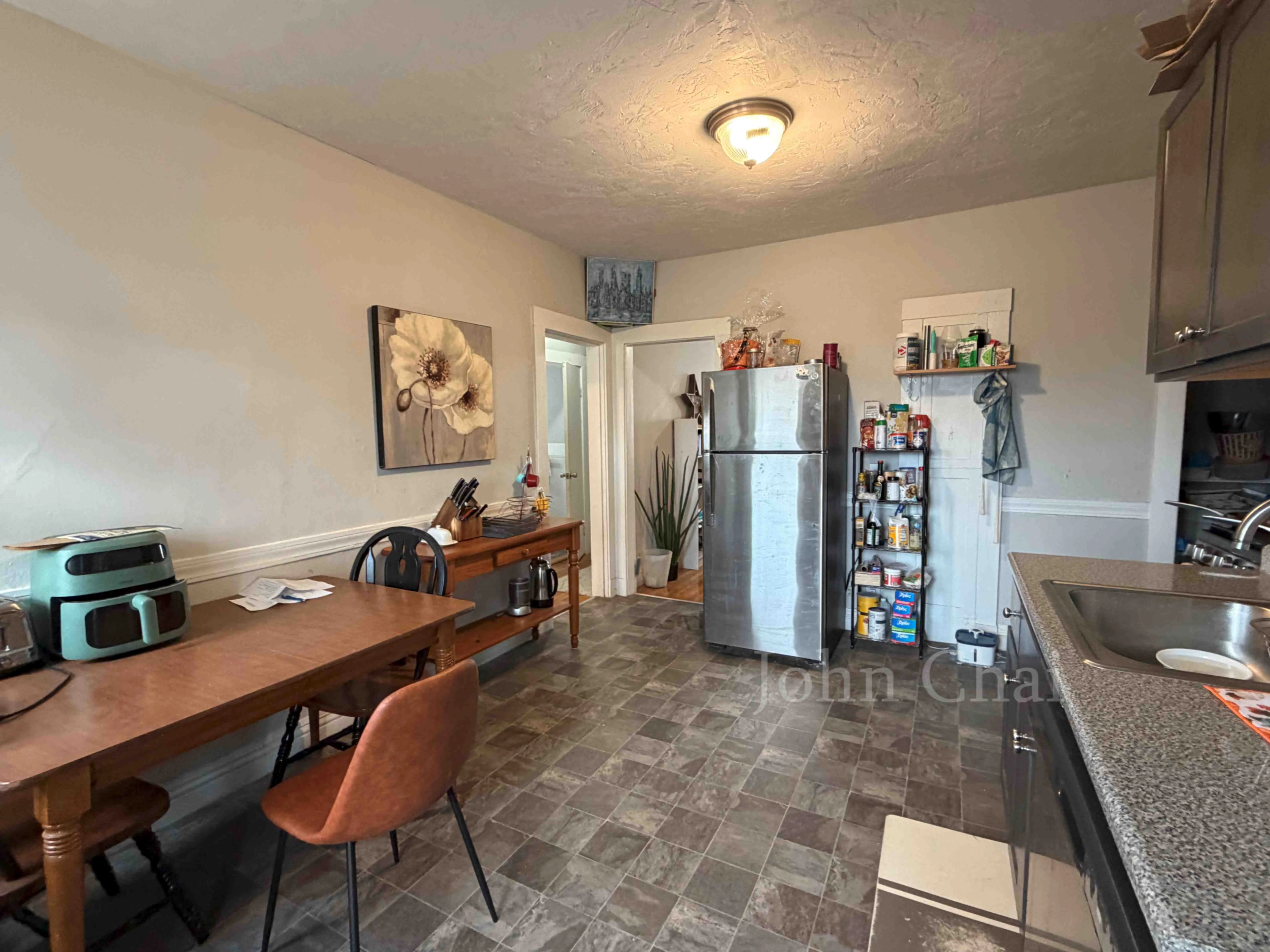 33 Lourdes Ave, Jamaica Plain