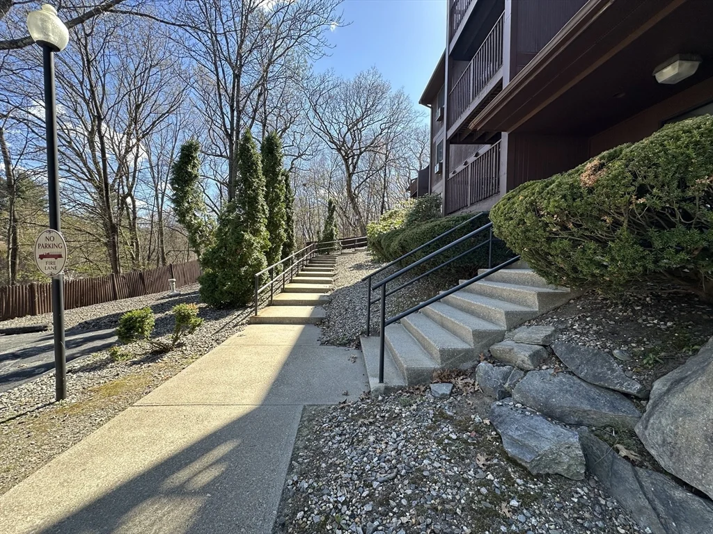 340 Sunderland Rd, Worcester