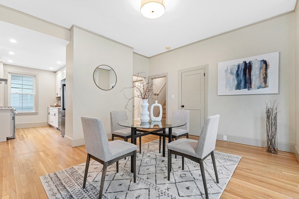 121 Hewlett St, Roslindale