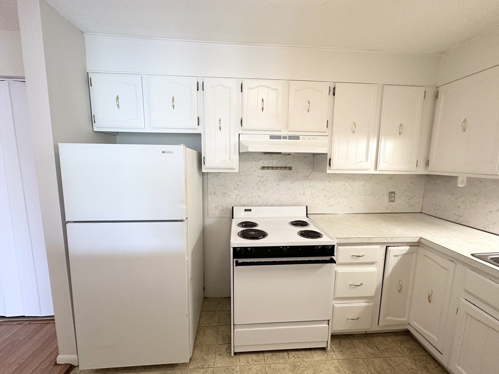 440 North Avenue Bdlg 4, Zip 01830