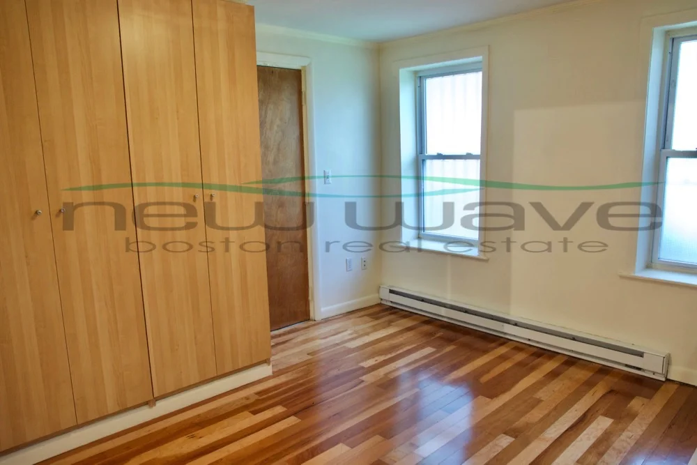 702 Massachusetts Ave, South End