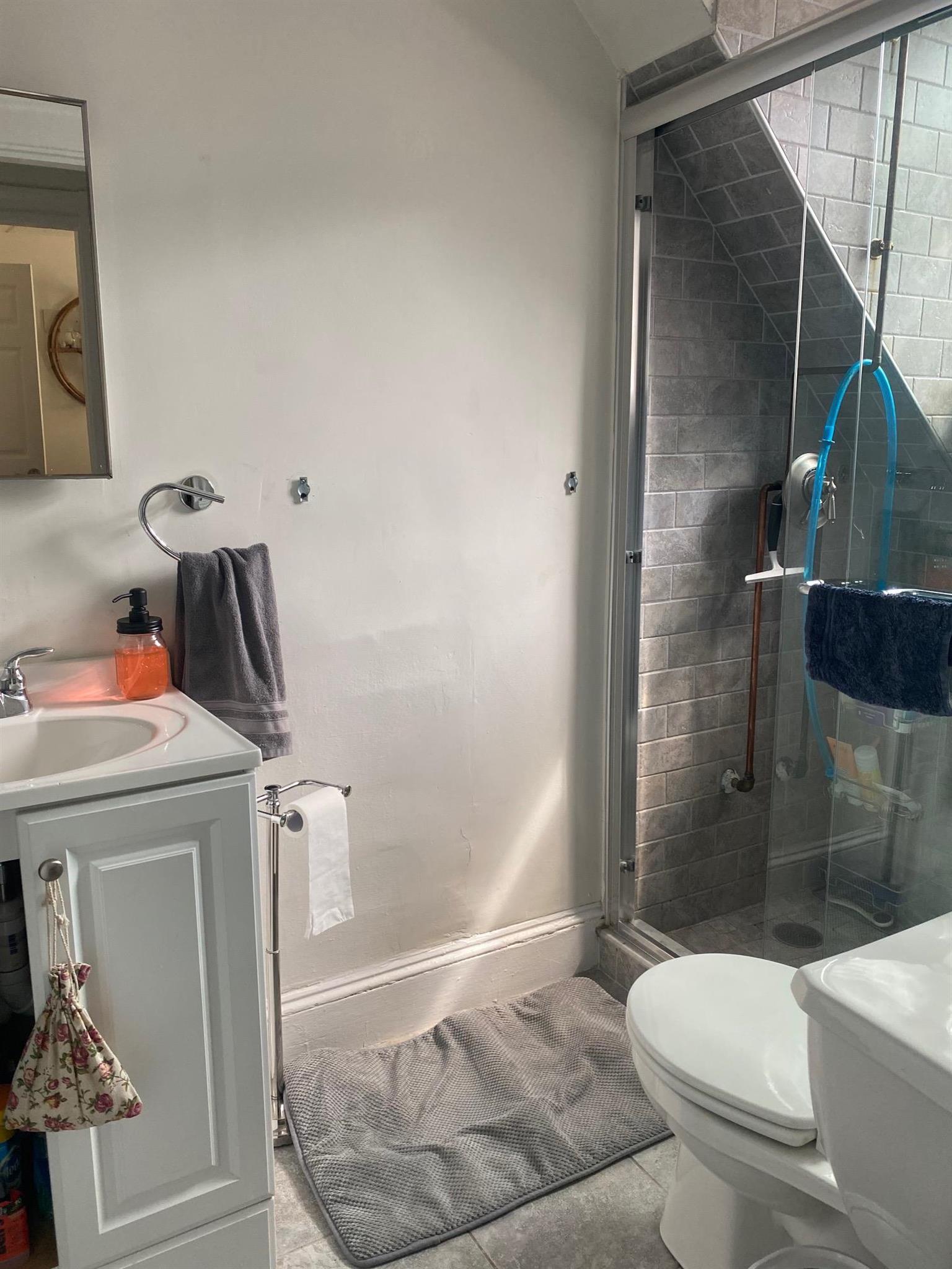 2 bed, 1 bath apartment for rent at 92 Morrison Ave Unit 3, Davis Square — photo 6 of 8