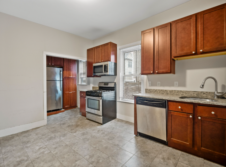 44 Cameron Ave, Teele Square