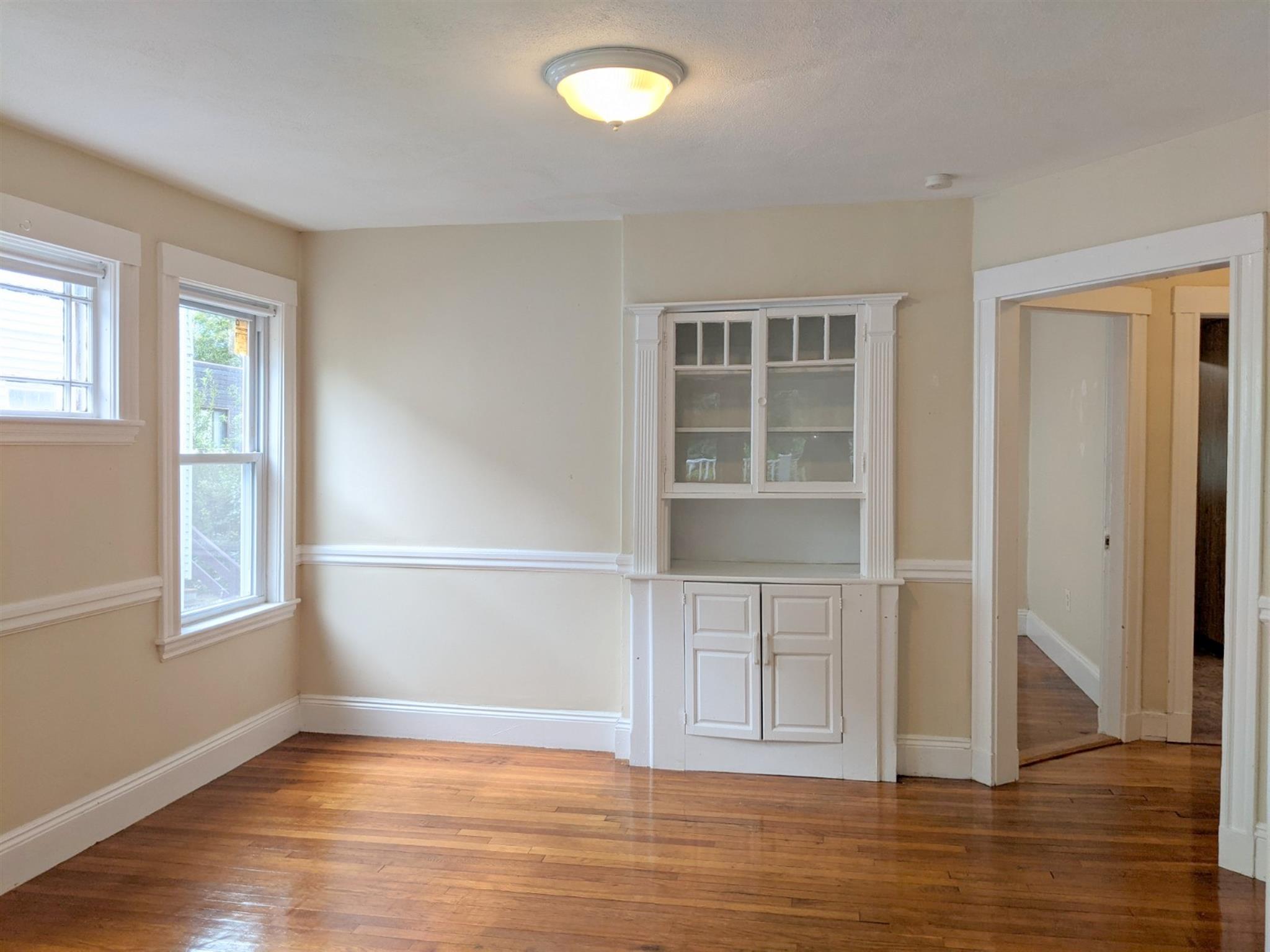 2.5 bed, 1 bath apartment for rent at 25 Boulevard Unit 1, Arlington — photo 6 of 27