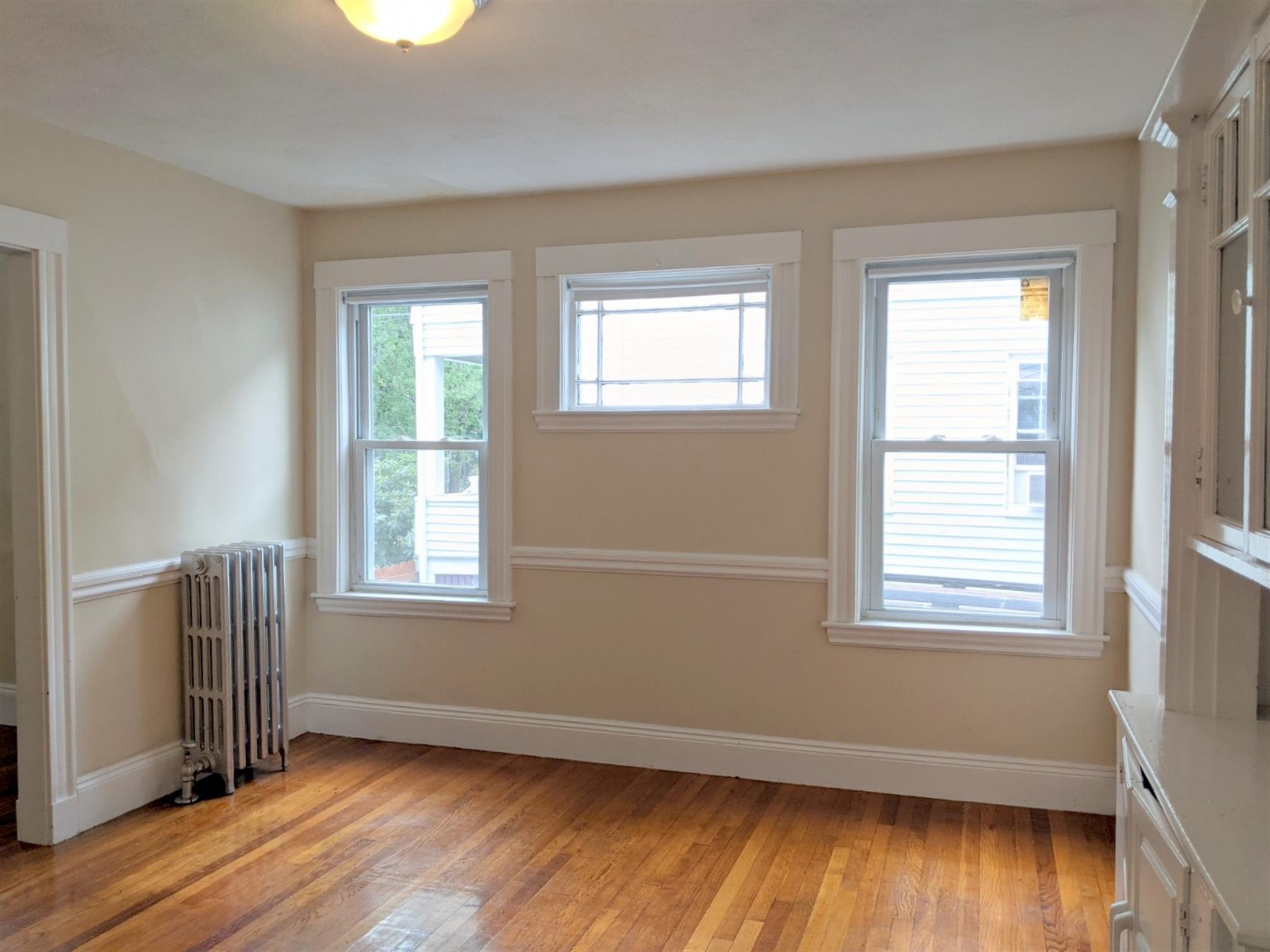 2.5 bed, 1 bath apartment for rent at 25 Boulevard Unit 1, Arlington — photo 7 of 27