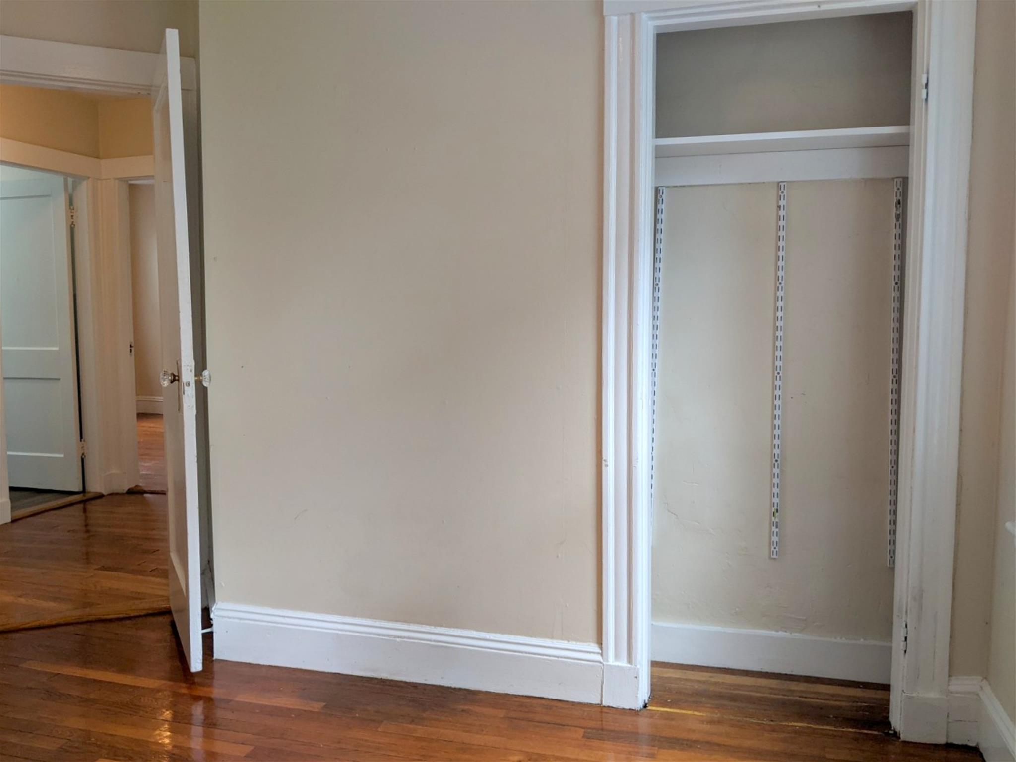 2.5 bed, 1 bath apartment for rent at 25 Boulevard Unit 1, Arlington — photo 10 of 27
