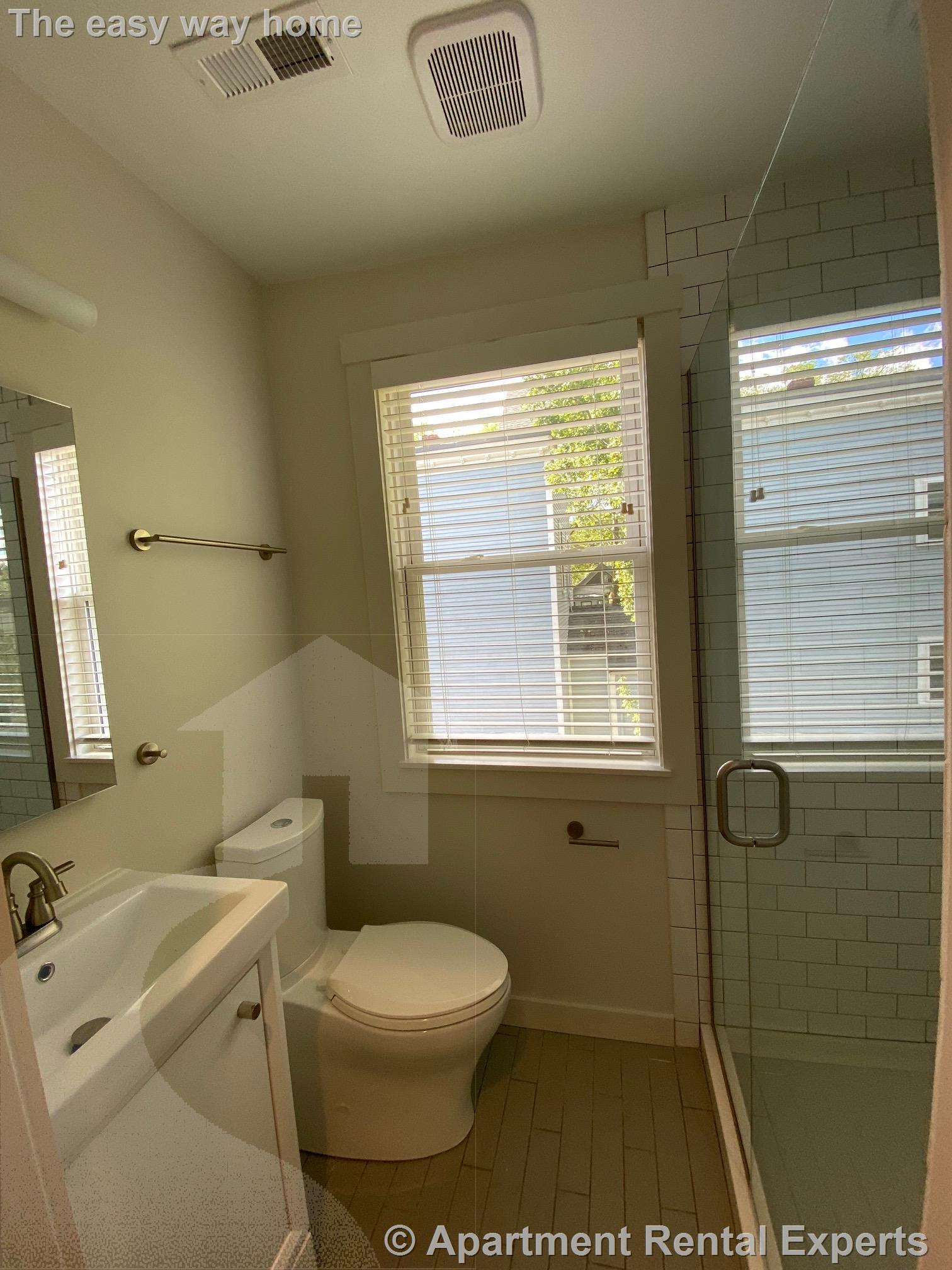 548 Green St, Riverside