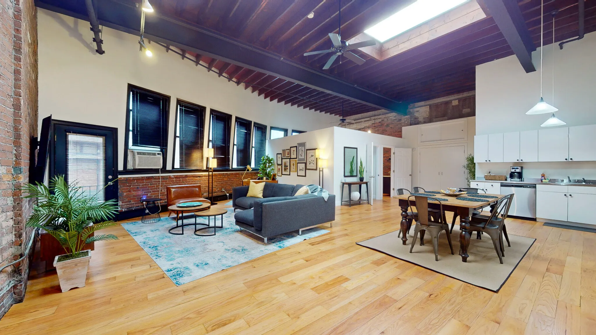 19 Stanhope St, Back Bay