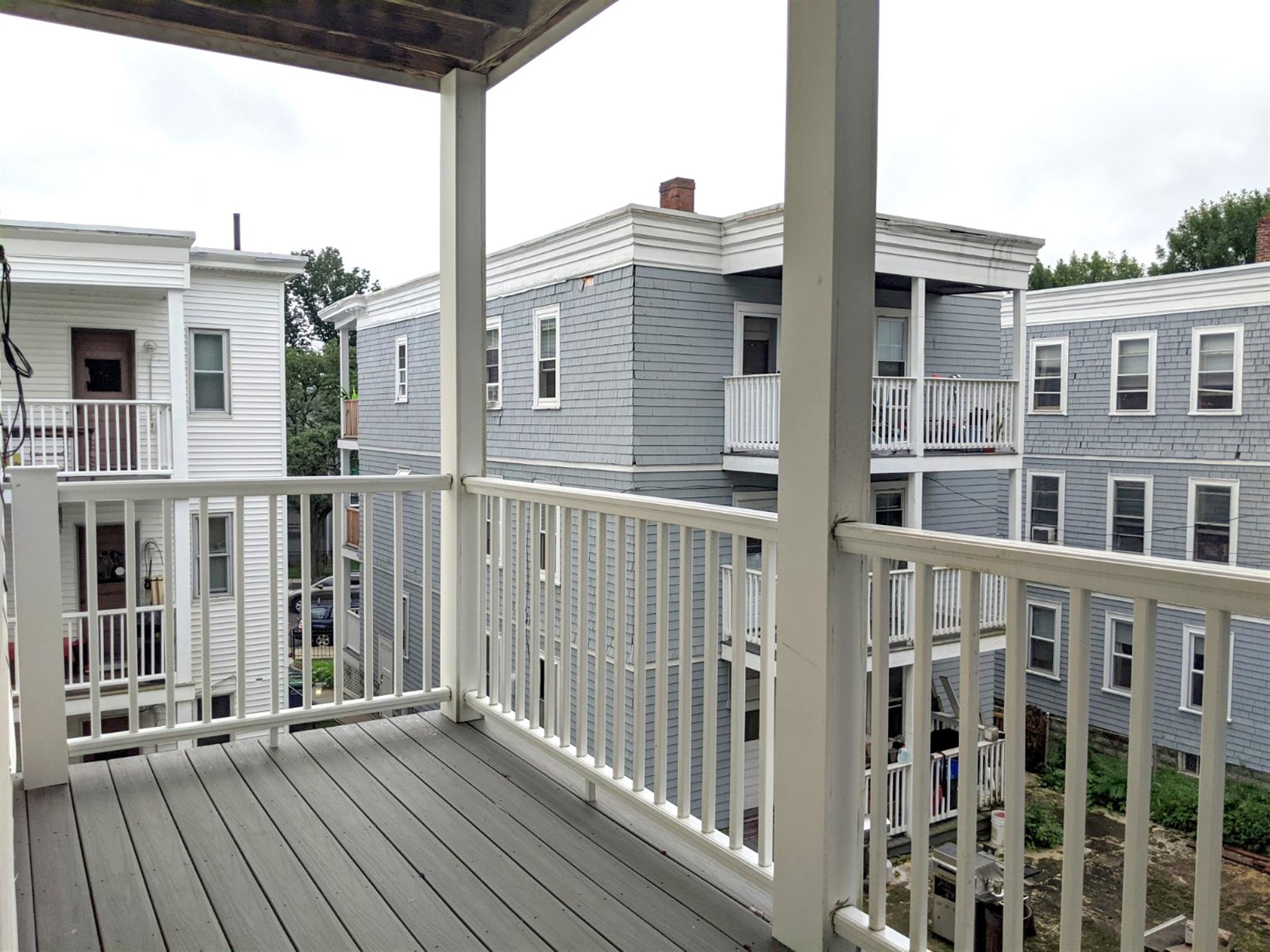 3 bed, 1 bath apartment for rent at 14 Belknap St Unit 2A, Teele Square — photo 12 of 27