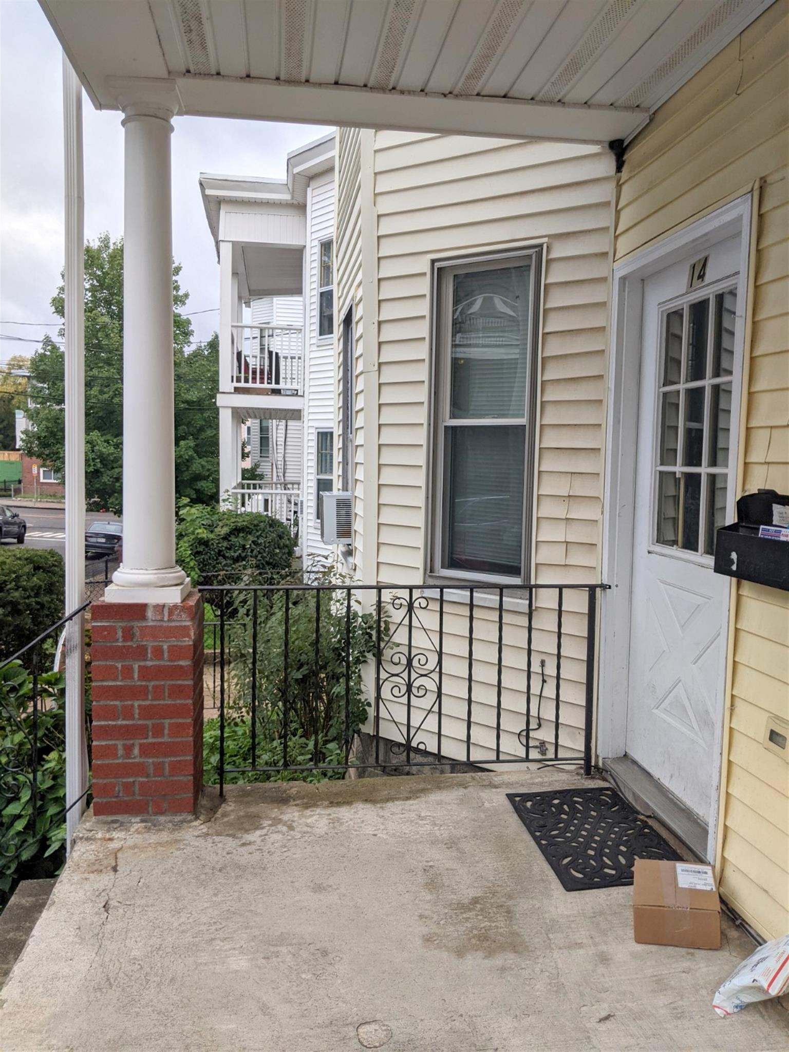 3 bed, 1 bath apartment for rent at 14 Belknap St Unit 2A, Teele Square — photo 23 of 27