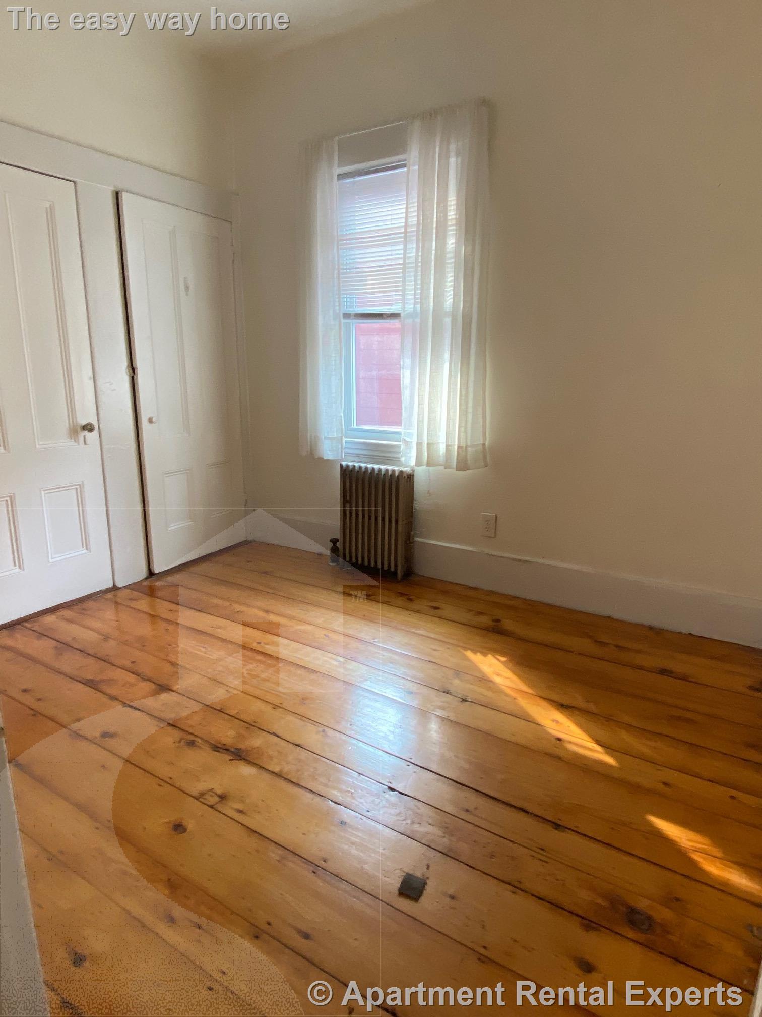 2.5 bed, 1 bath apartment for rent at 9 Worcester St Unit 2, Central Square — photo 11 of 11