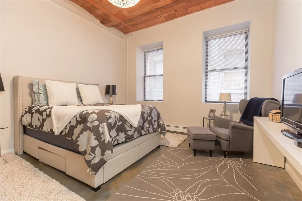717 Atlantic Ave, Leather District