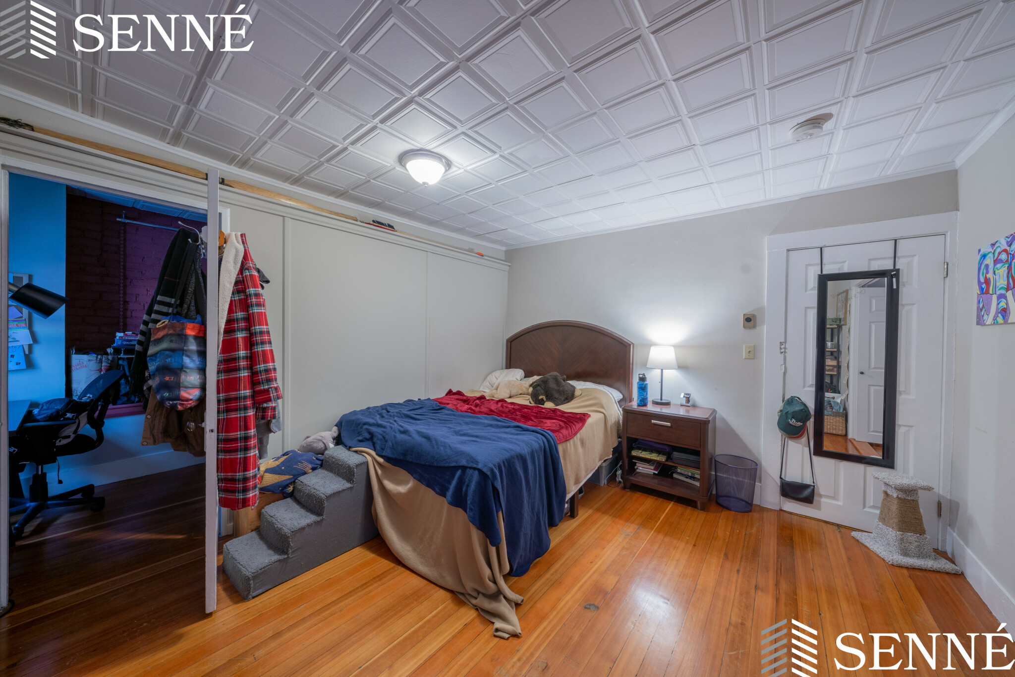 720 Massachusetts Ave, Riverside