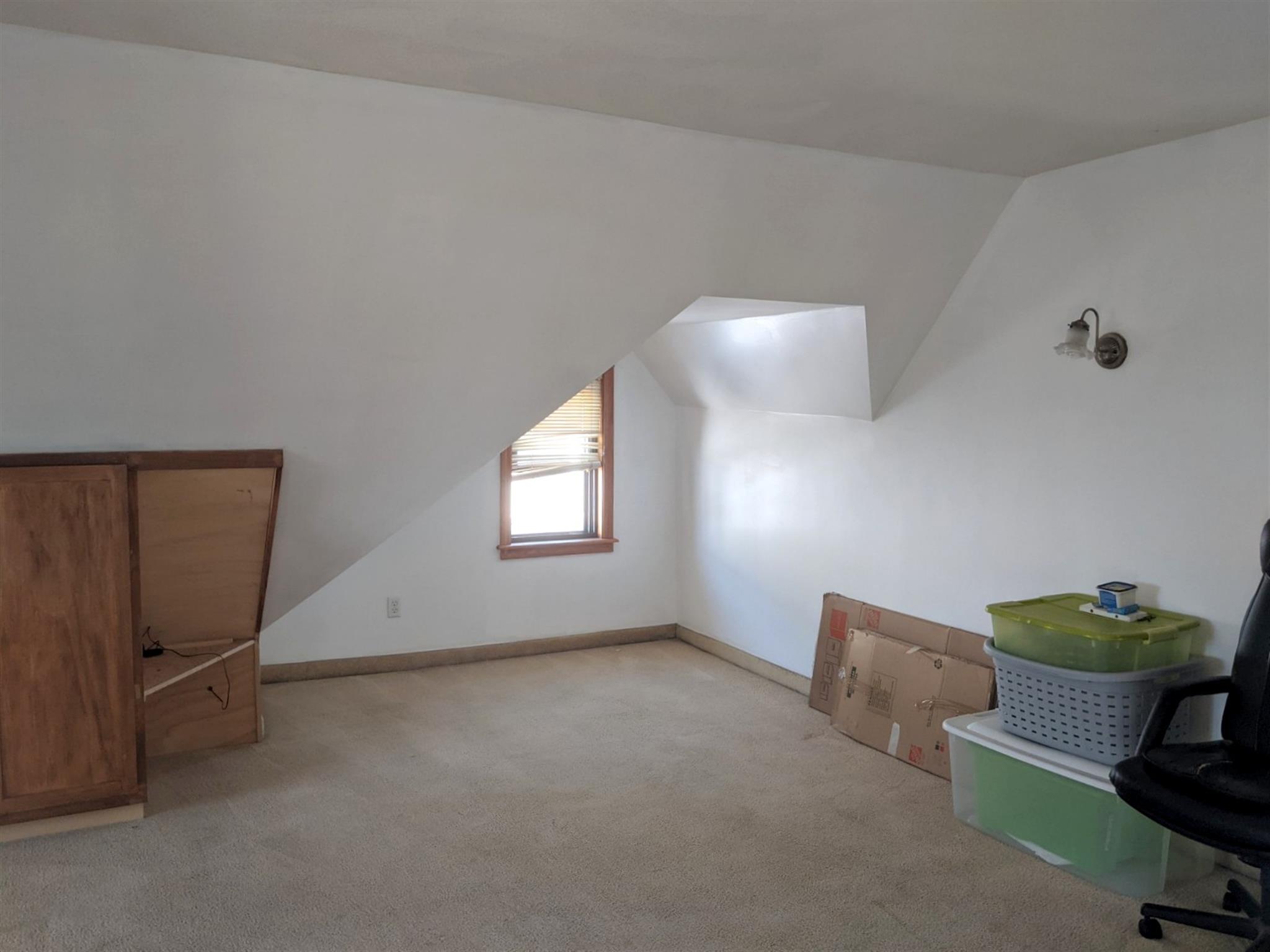 2.5 bed, 1.5 bath apartment for rent at 61 Newbern Ave Unit 2, Medford — photo 3 of 29