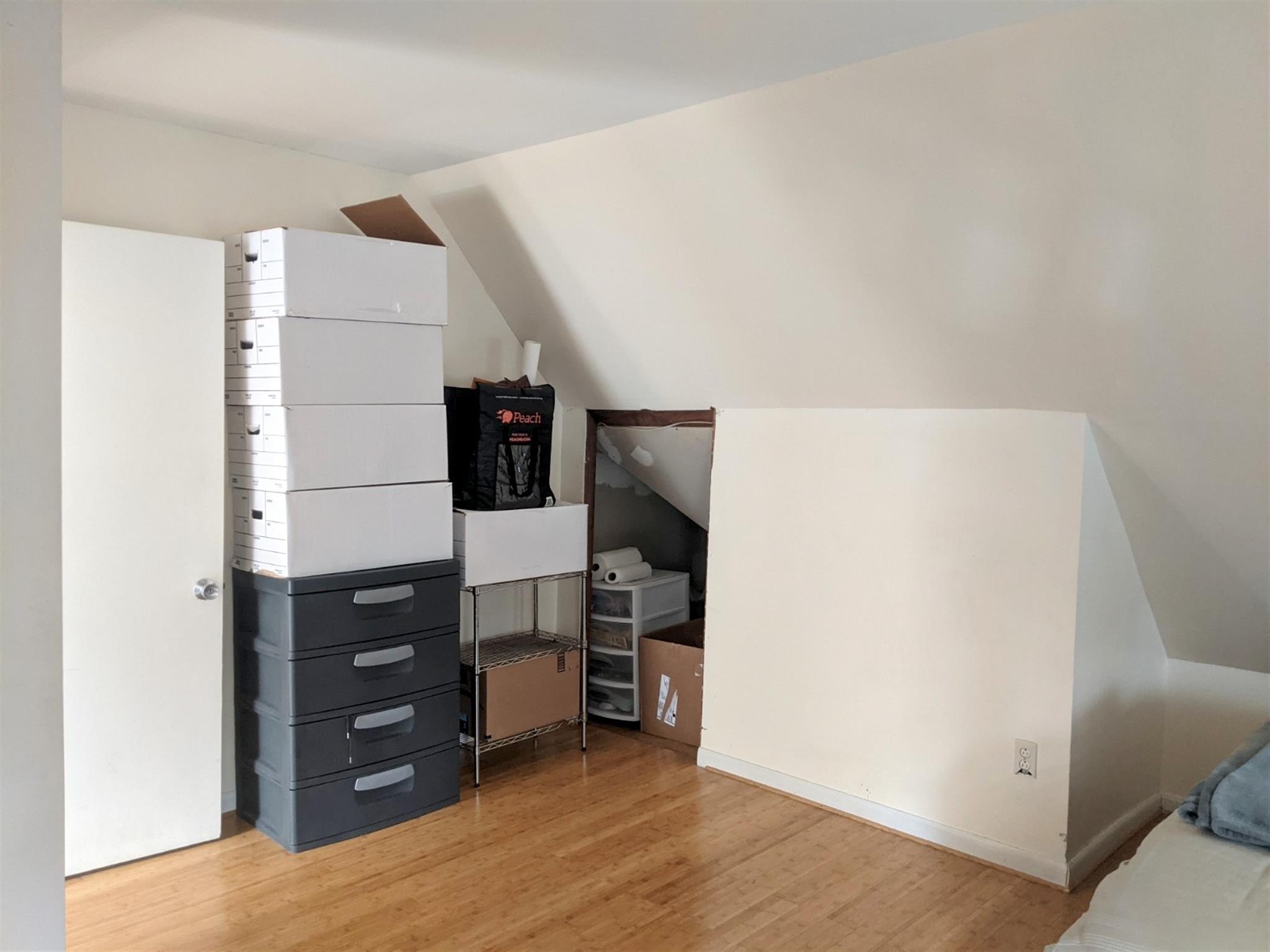 2.5 bed, 1.5 bath apartment for rent at 61 Newbern Ave Unit 2, Medford — photo 12 of 29