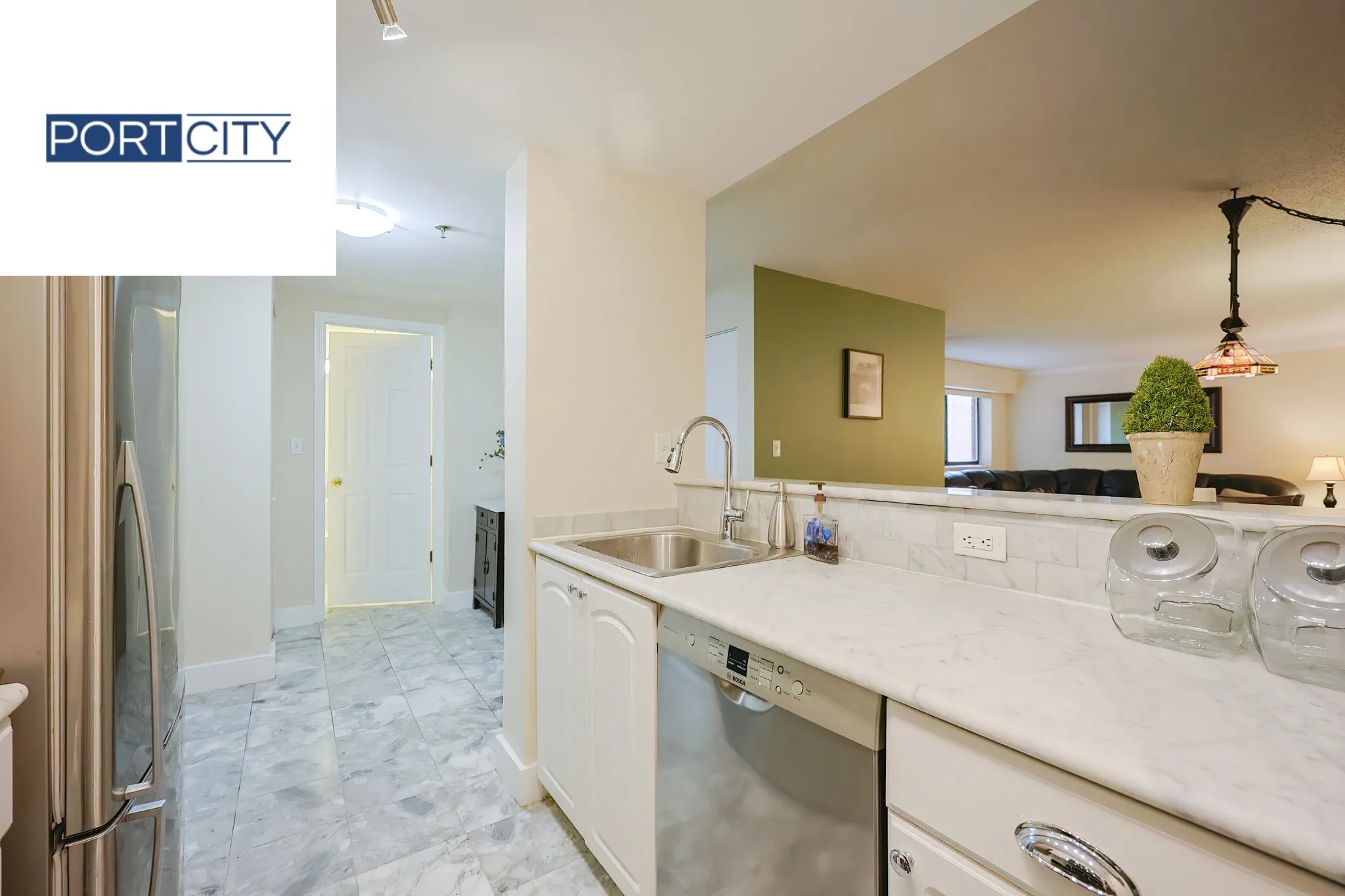 15 Beacon St, Downtown