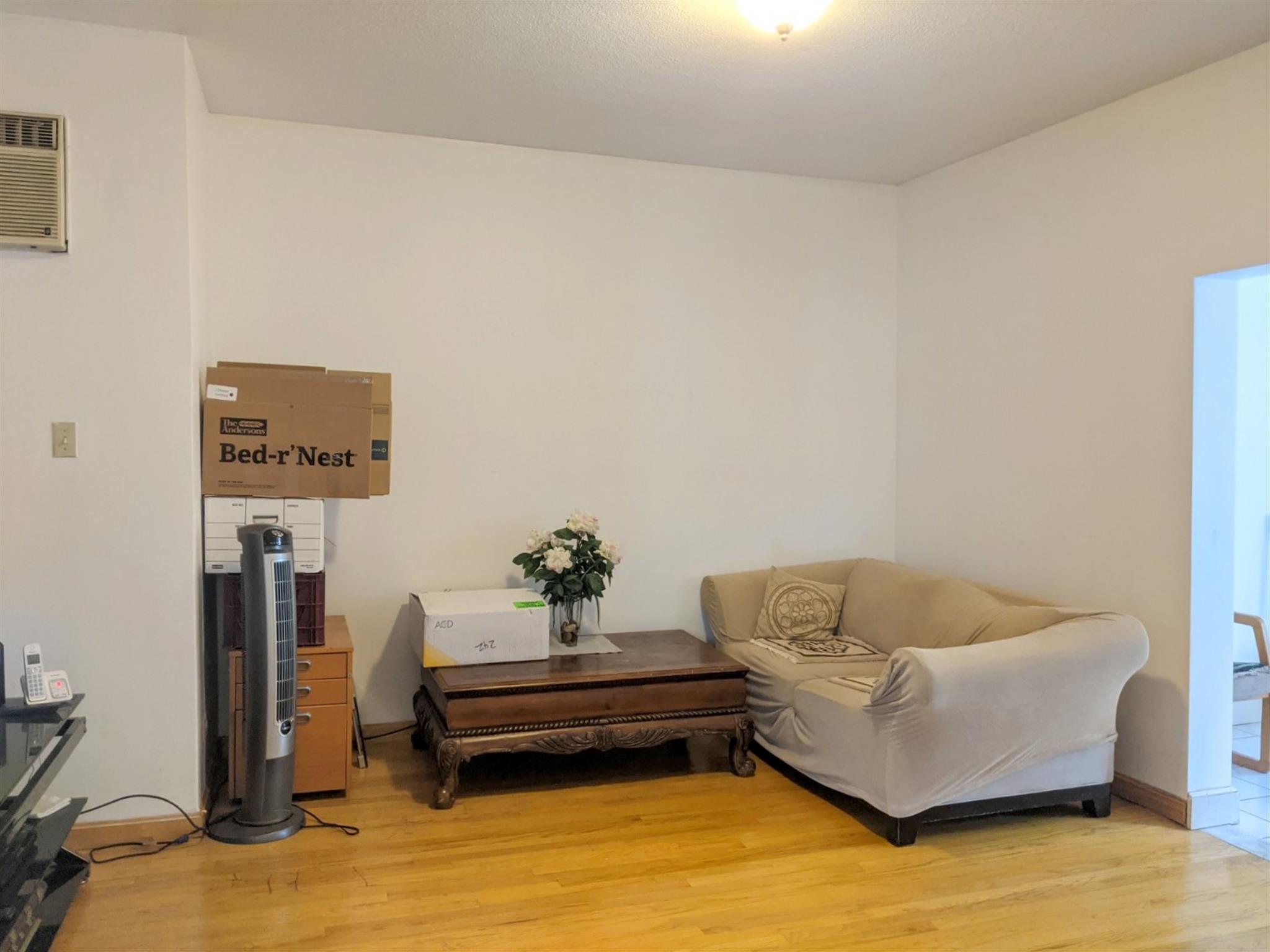 2.5 bed, 1.5 bath apartment for rent at 61 Newbern Ave Unit 2, Medford — photo 25 of 29