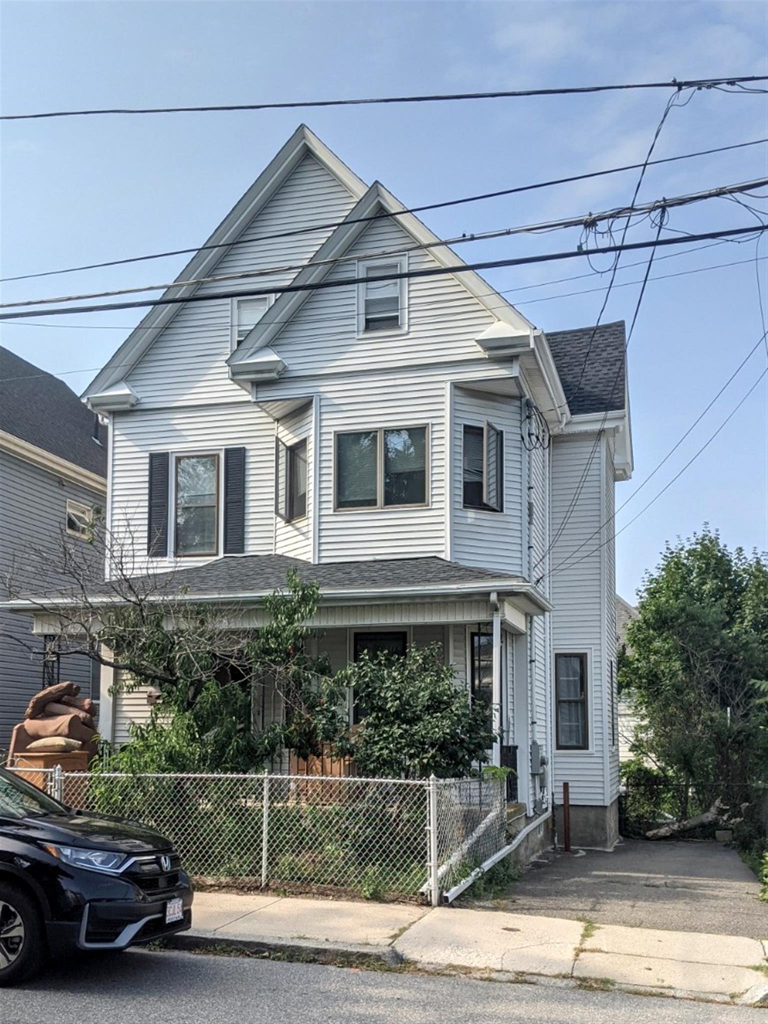 2.5 bed, 1.5 bath apartment for rent at 61 Newbern Ave Unit 2, Medford — photo 28 of 29