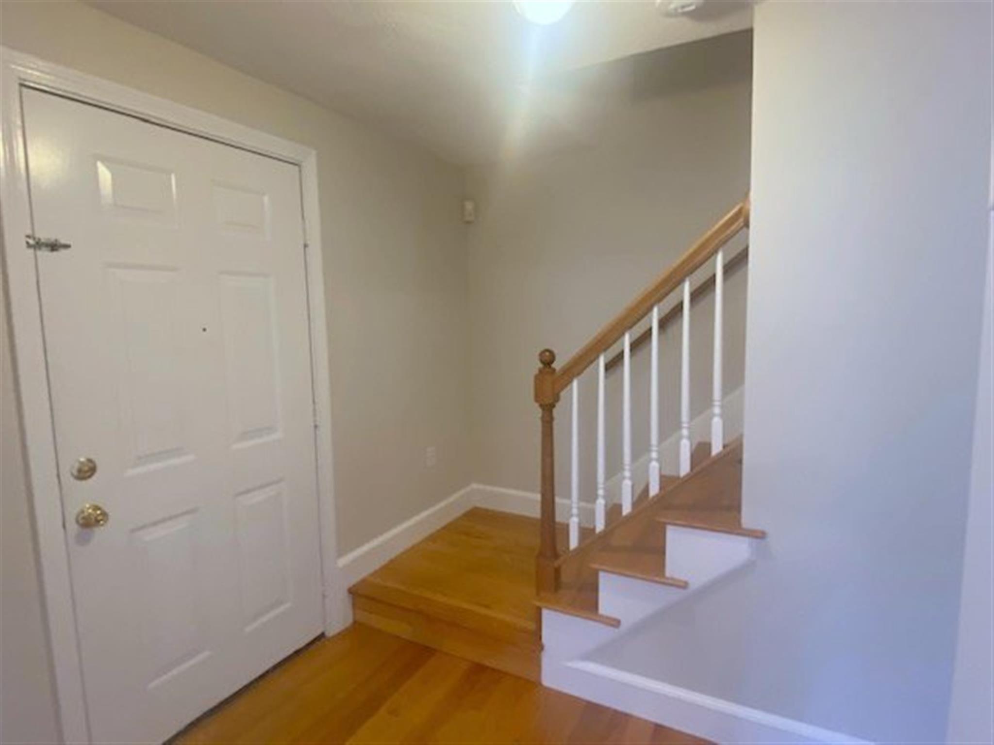 3.5 bed, 2.5 bath apartment for rent at 66 Cedar St Unit 66, Porter Square — photo 5 of 21