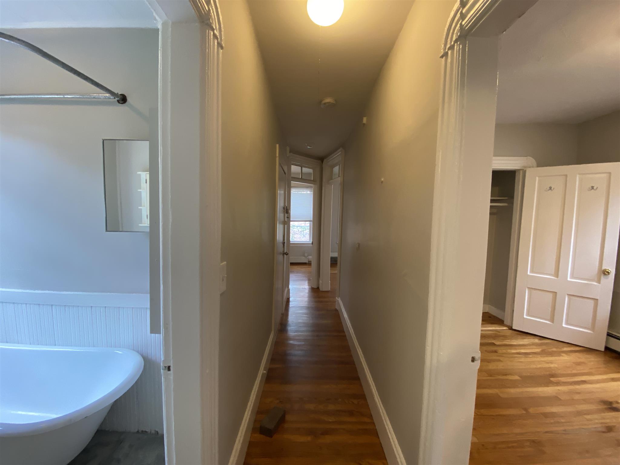 2 bed, 1 bath apartment for rent at 586 Green Unit 2, Central Square — photo 12 of 13