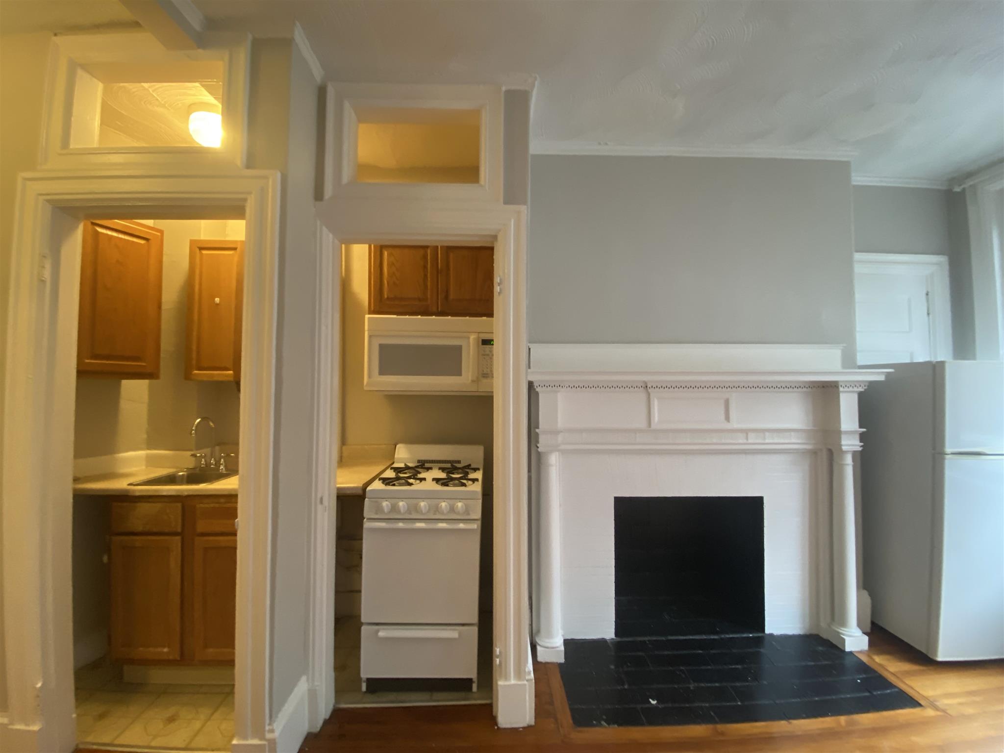 1 bed, 1 bath apartment for rent at 48 Jfk St Unit 8, Harvard Square — photo 2 of 10