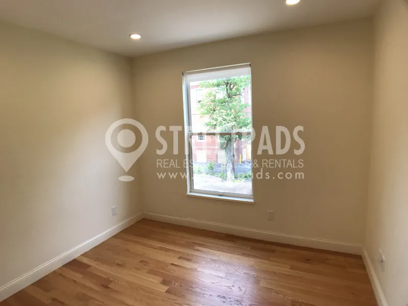379 Harvard St, Mid-Cambridge