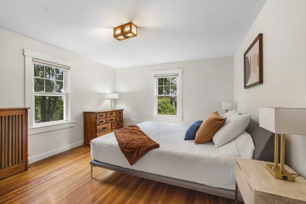 50 Grove Hill Park, Newton