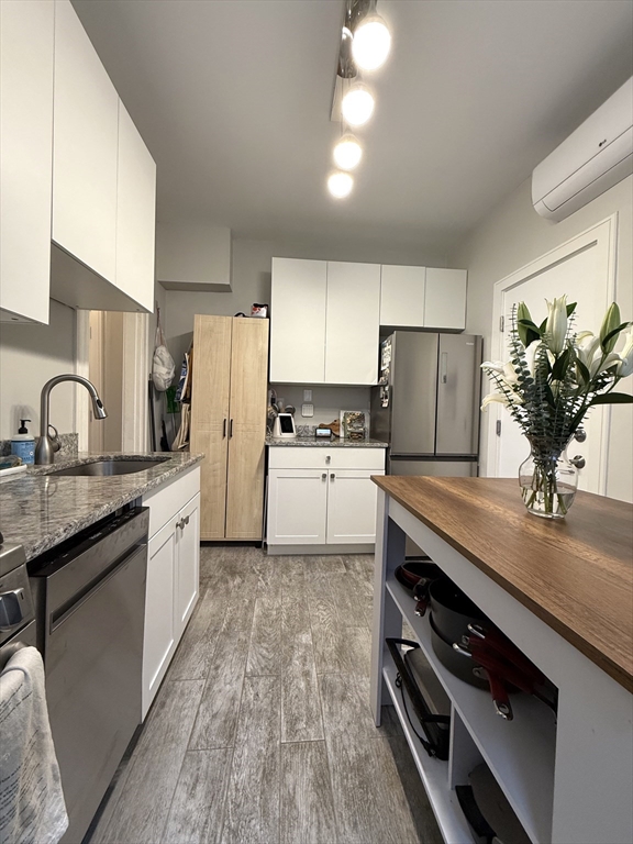 325 Summit Ave, Brighton