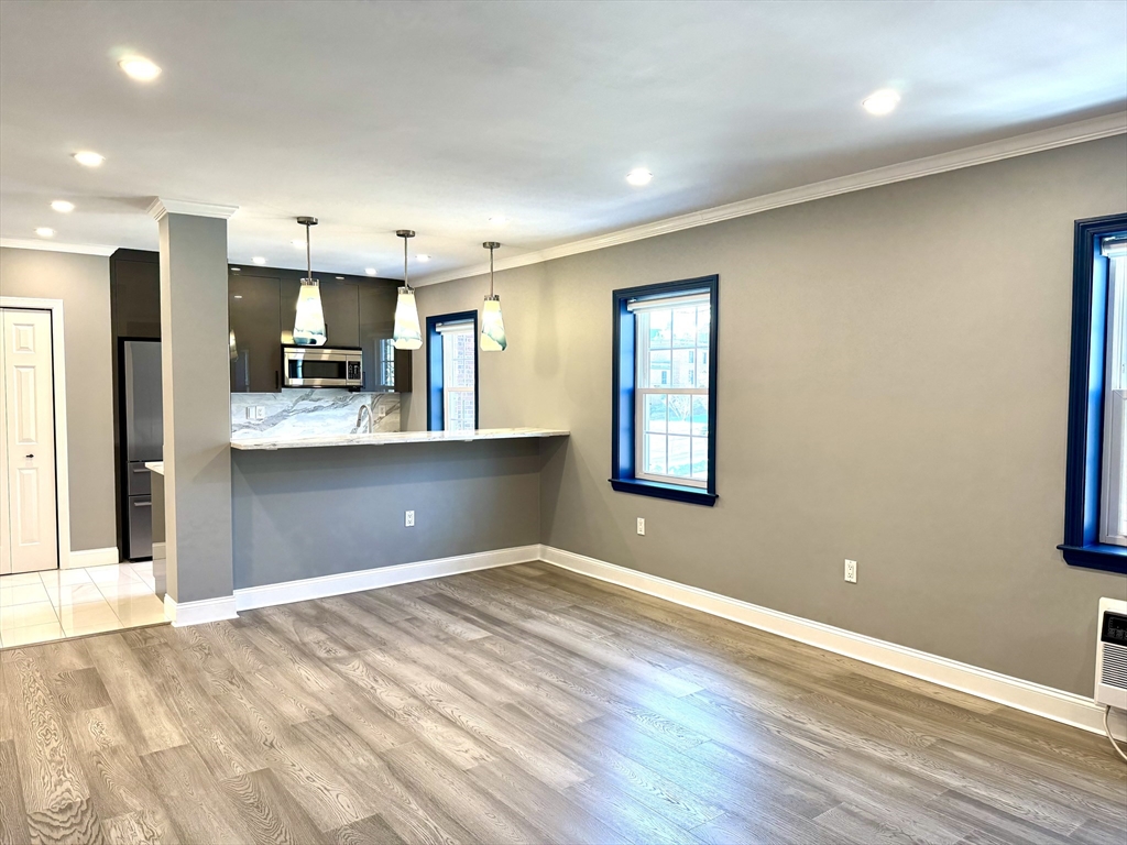 27-29 Commonwealth Ave, Chestnut Hill