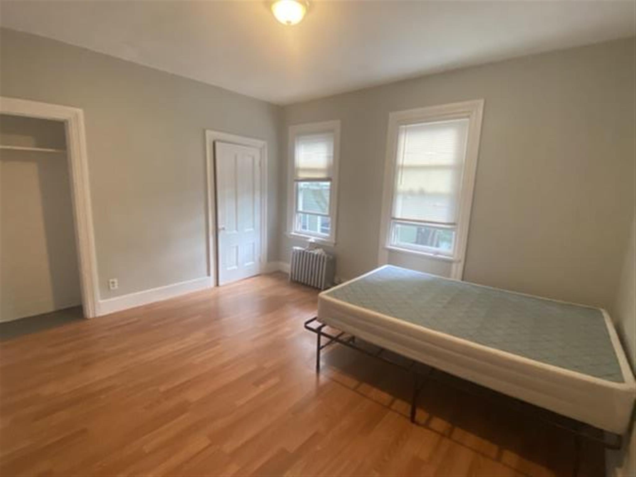 4 bed, 2 bath apartment for rent at 76 Beacon St Unit 1, Inman Square — photo 4 of 12