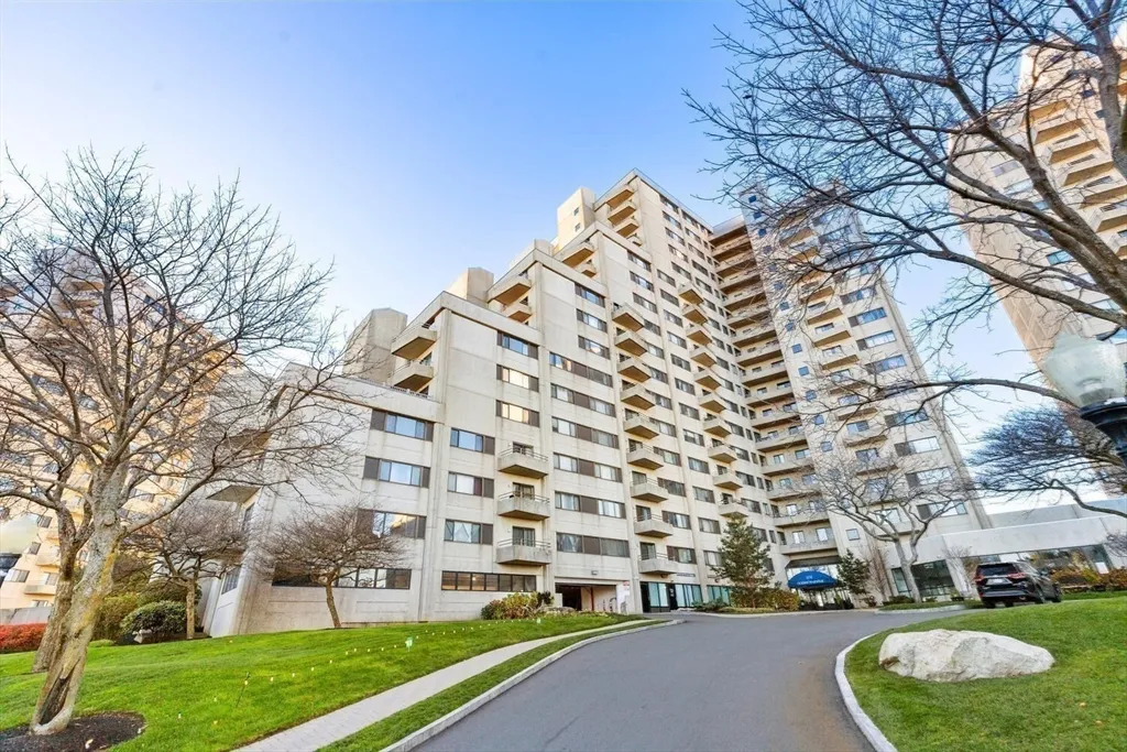 376 Ocean Ave, Revere Beach