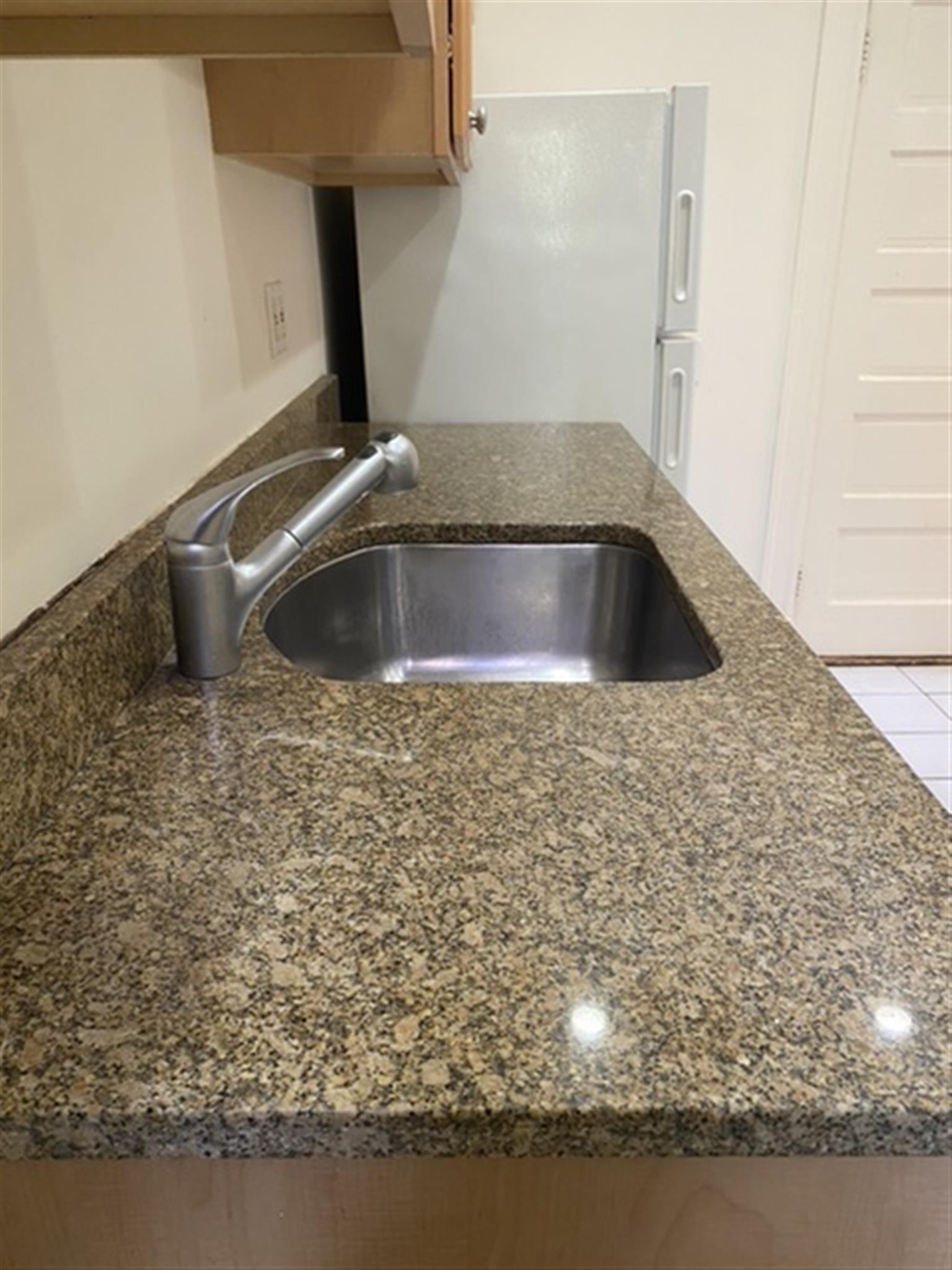 2.5 bed, 1 bath apartment for rent at 3 Lakeview St Unit 1, Arlington — photo 11 of 16