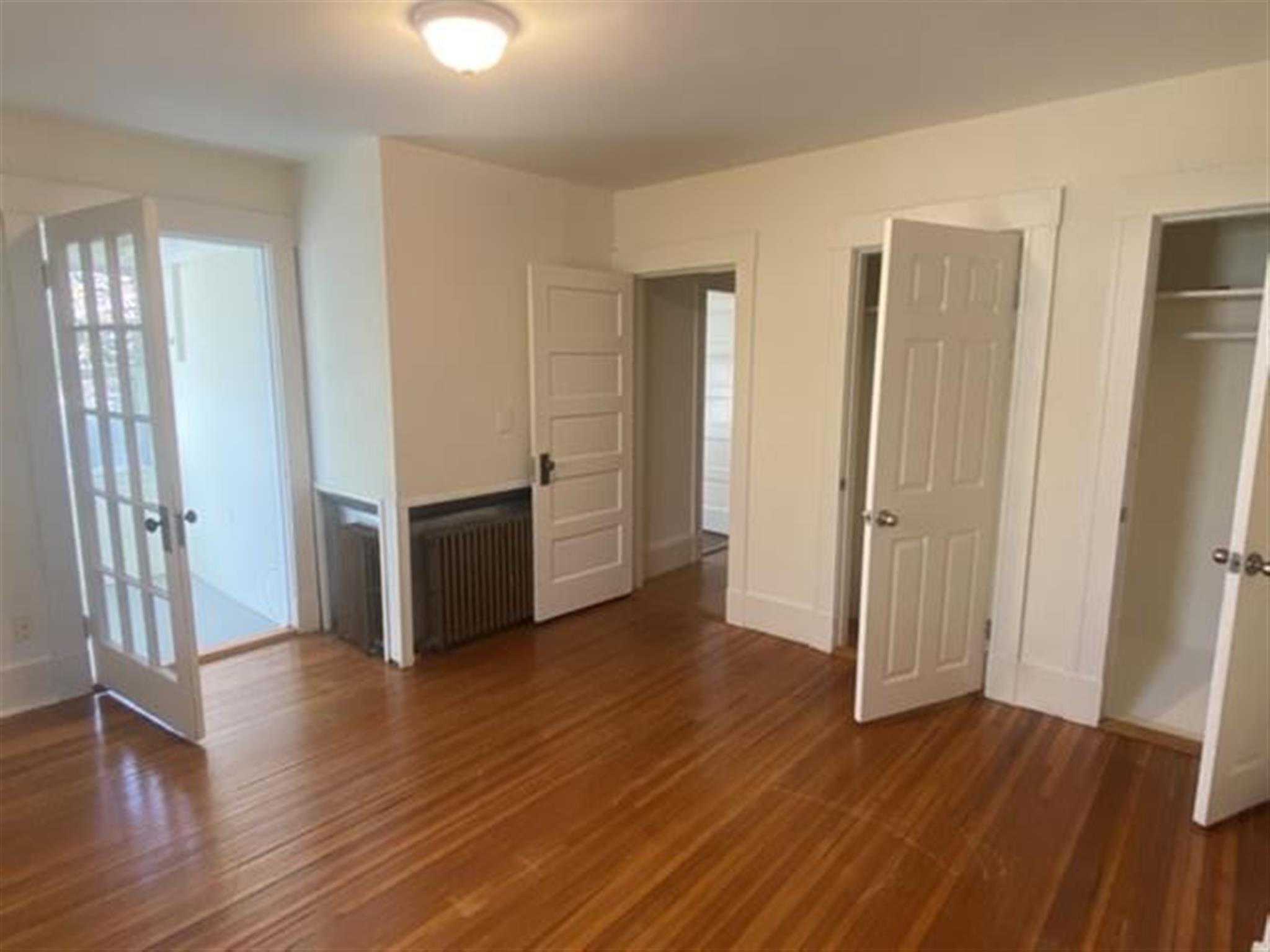 2.5 bed, 1 bath apartment for rent at 3 Lakeview St Unit 1, Arlington — photo 3 of 16