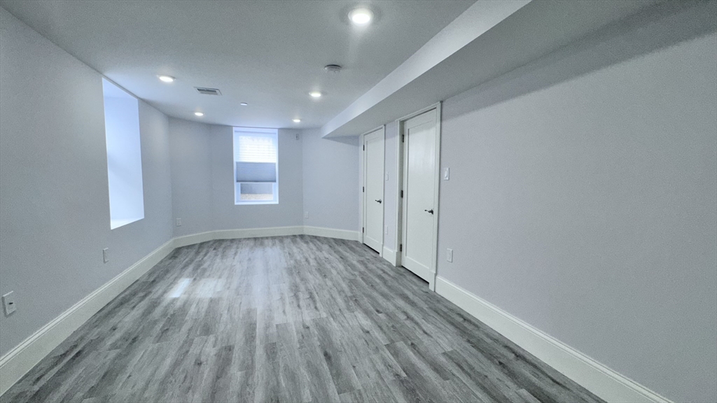 27-29 Aberdeen Rd, Somerville