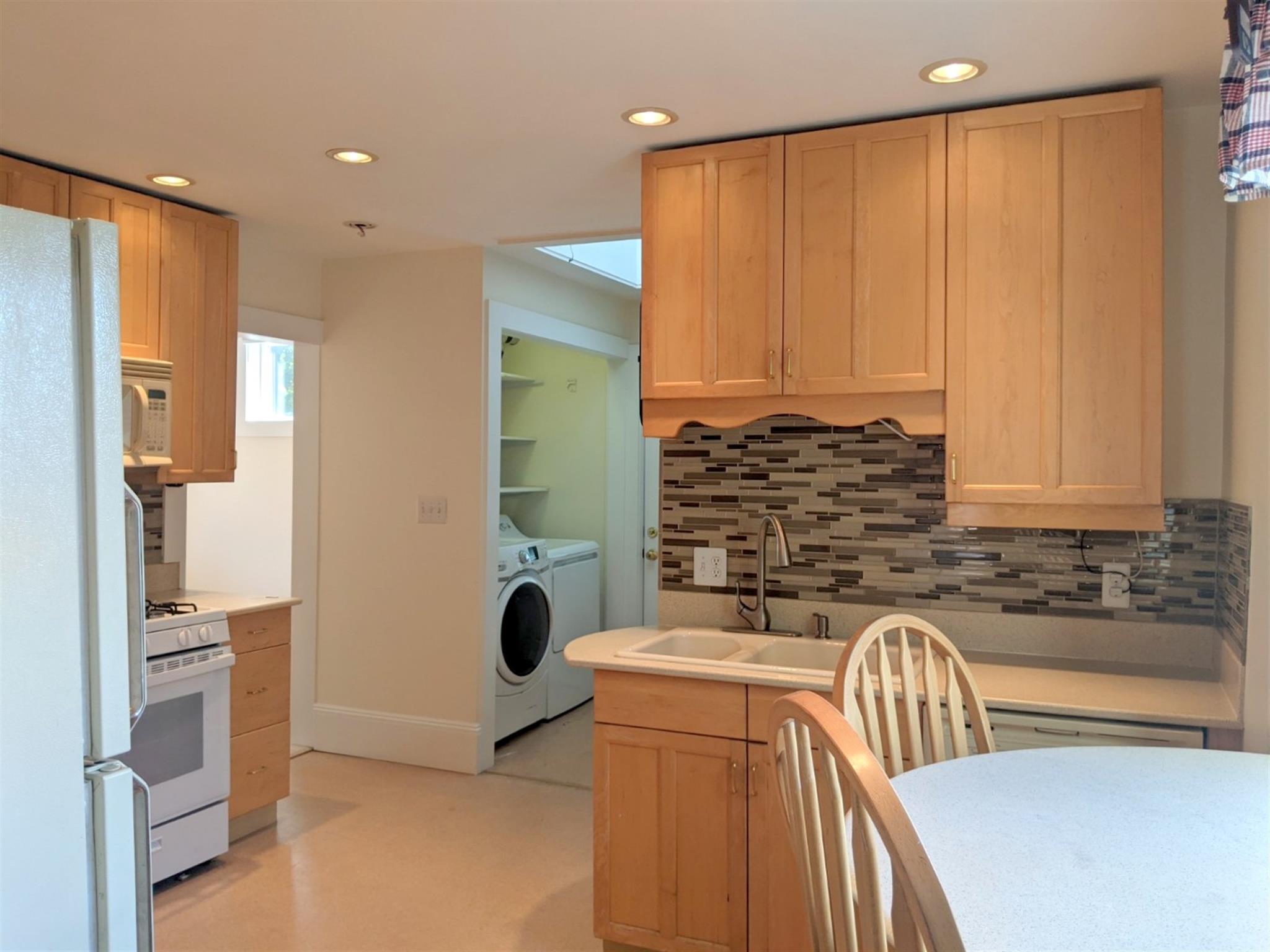 1 bed, 1 bath apartment for rent at 13 Garden Ter Unit 1, Malden — photo 4 of 25