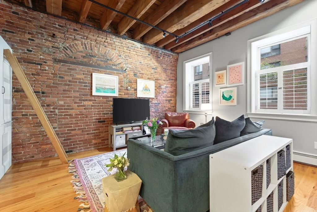 122 Fulton St, North End