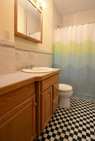 36 Brackett St, Oak Square