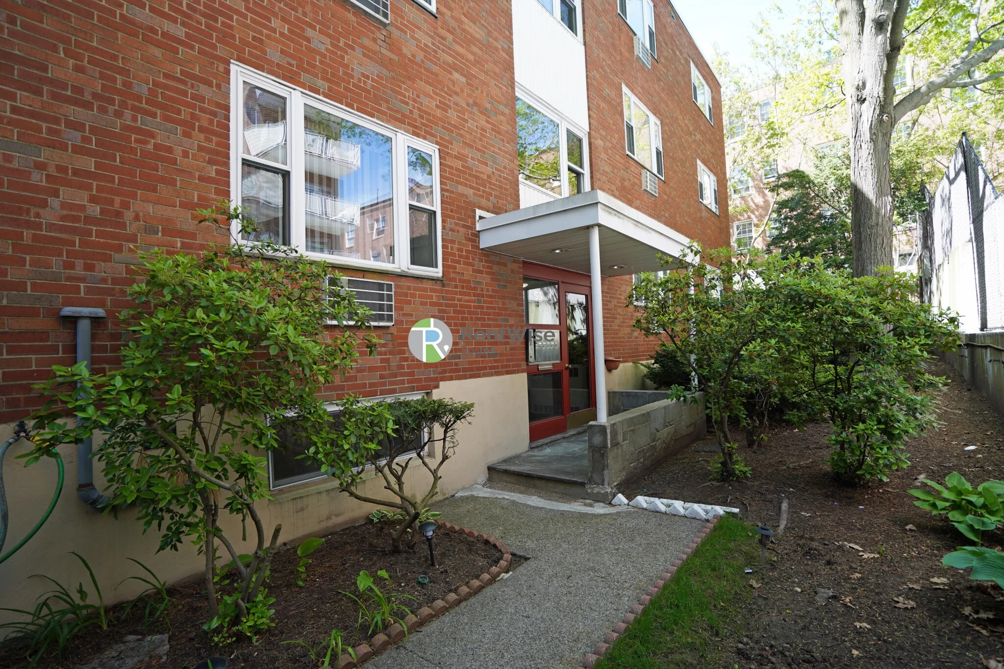 59 Parkman St, North Brookline