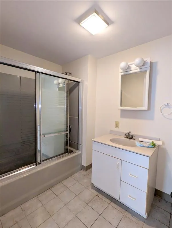 15 Howe St, Winter Hill