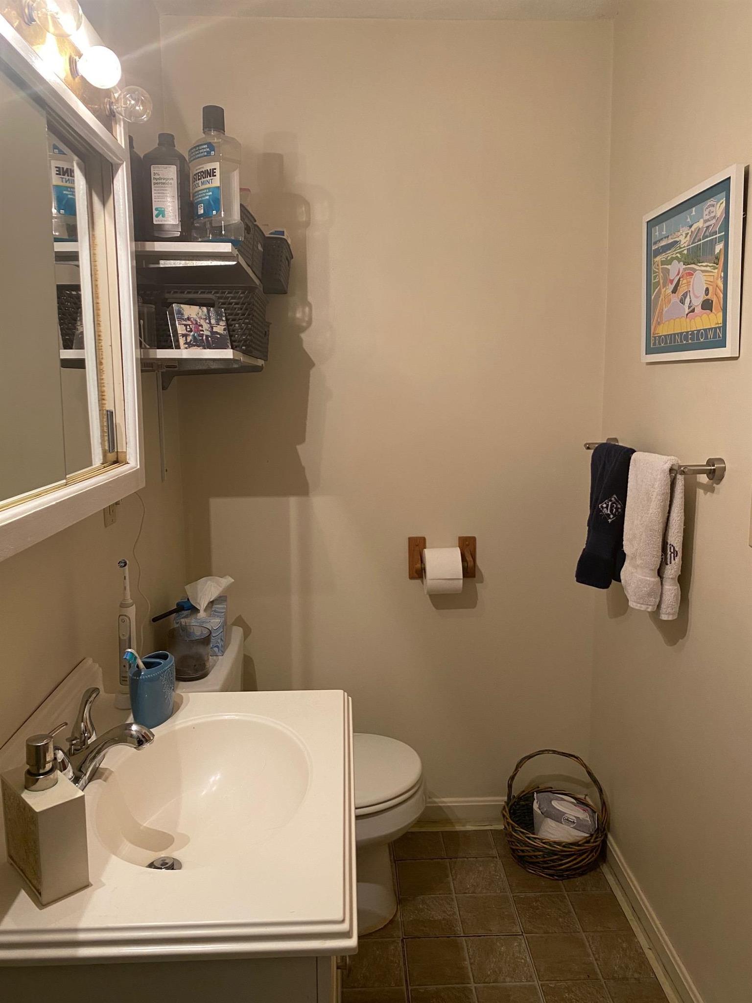 2 bed, 1 bath apartment for rent at 785 Broadway Unit 1, Powder House Square — photo 6 of 15