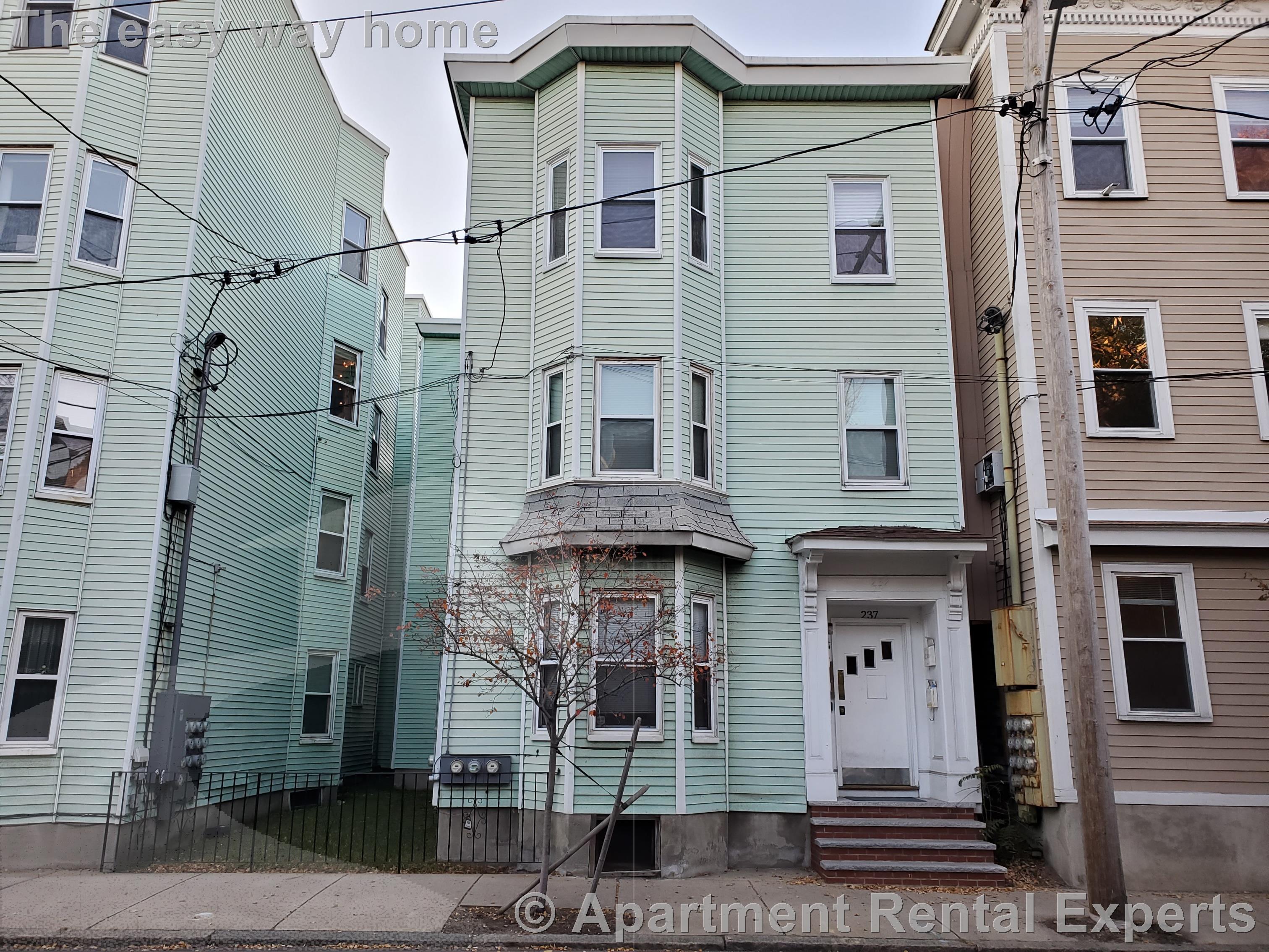 237 Columbia St, Central Square