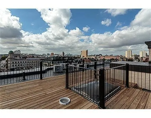 492 Massachusetts Ave, South End