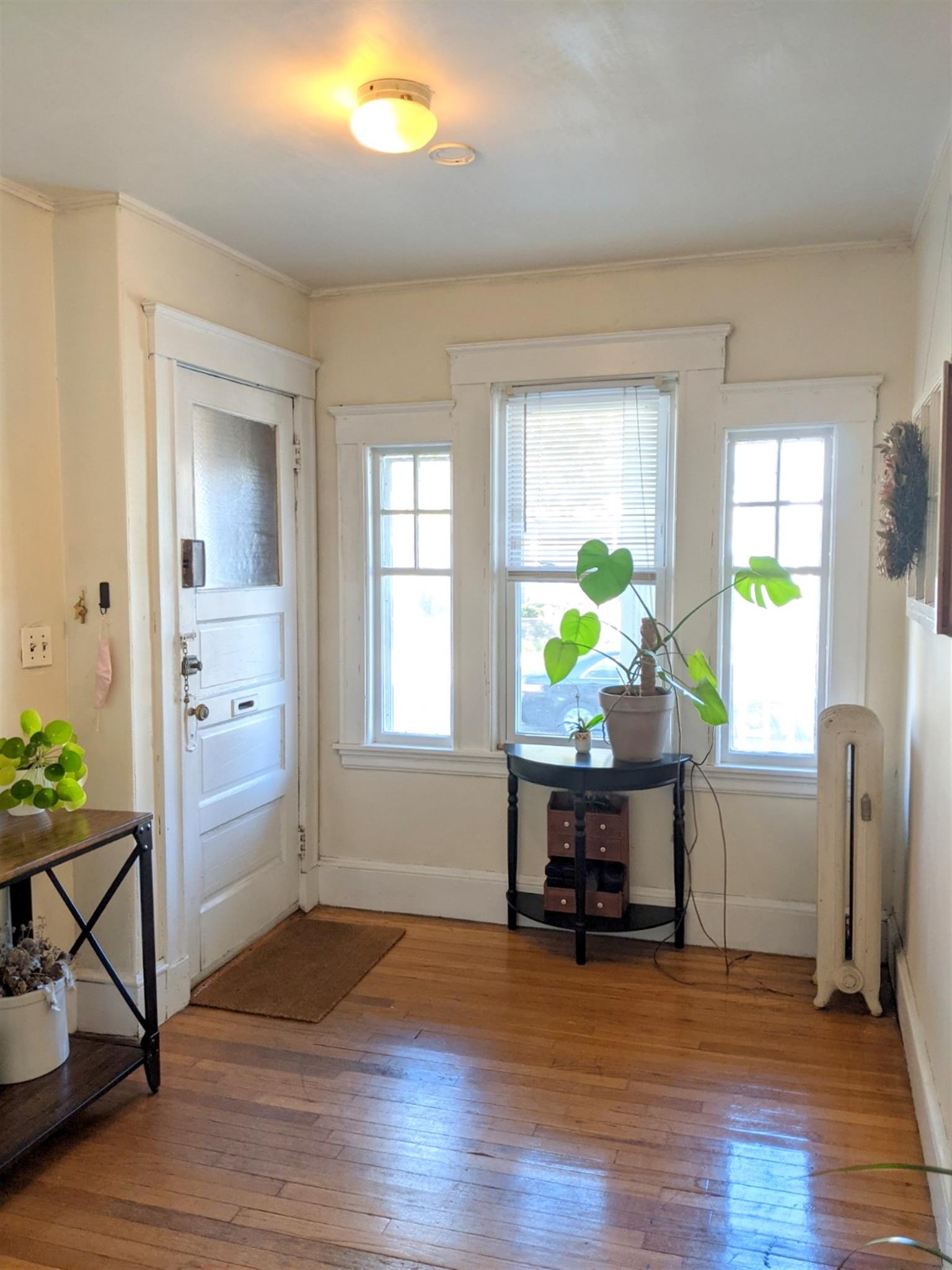 2 bed, 1 bath apartment for rent at 988 Broadway Unit 1, Ball Square — photo 11 of 27